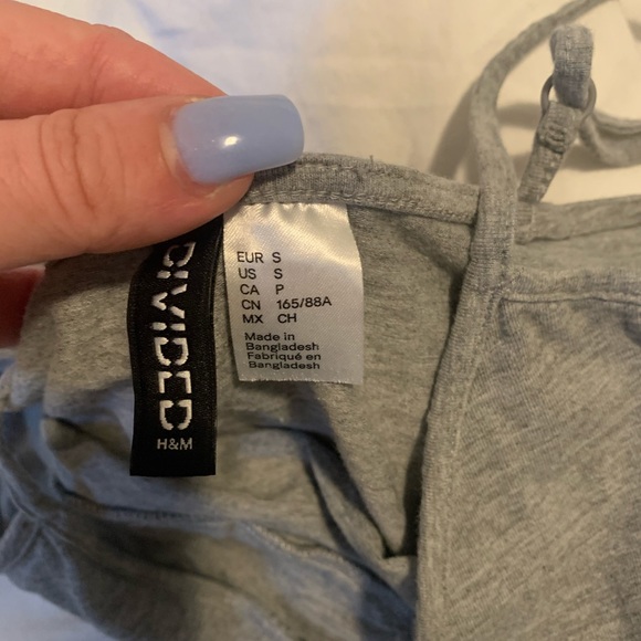 tank crop top🤍 - Picture 2 of 2